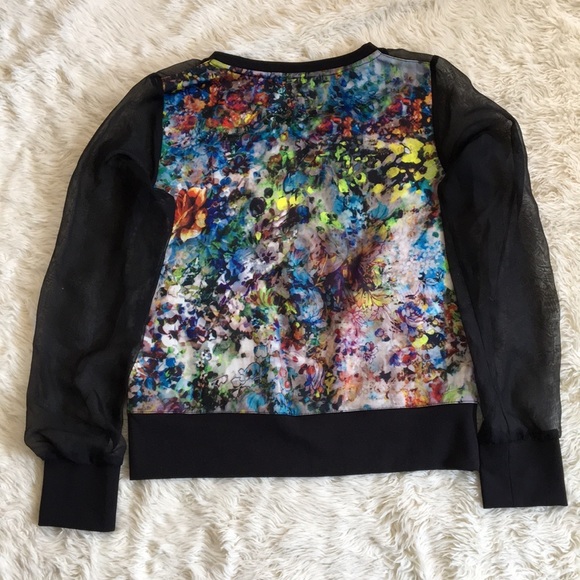 Floral Print Blouse - Picture 2 of 3